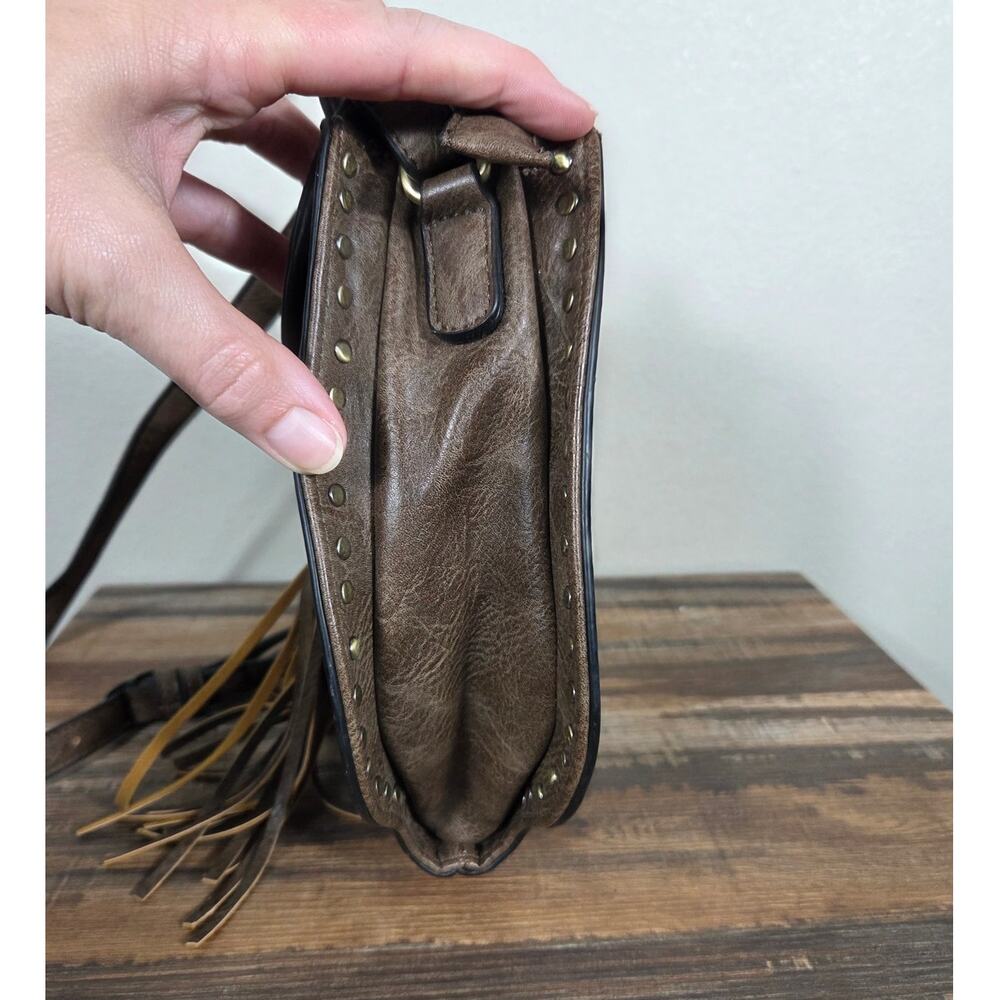 Antik Kraft Brown Faux Leather Gold Studded Crossbody Saddle Bag Western - Picture 11 of 13